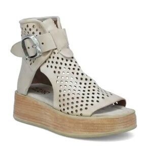 A.S.98 Prentice Platform Sandal - Bone - size 38 RUNS BIG!